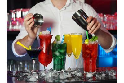 Tipuri de alcool de baut si moduri in care poate fi consumat