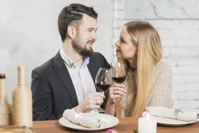 Acestea sunt efectele vinului rosu asupra barbatilor! De ce le place atat de mult aceasta bautura?