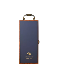 Set cadou Wine Bottle Box cu accesorii vin lemn si piele albastra